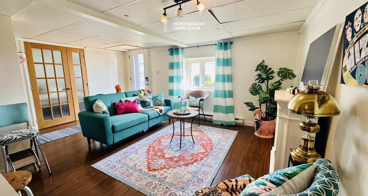 MIG-316 - A few minutes walk from the St. Lawrence River.